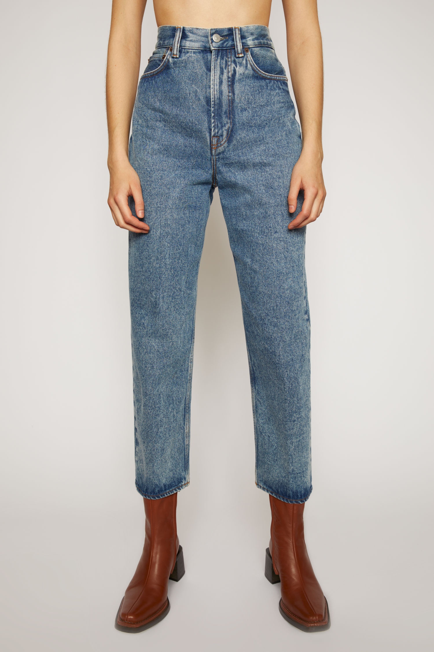 Relaxed tapered jeans mid blue - 2