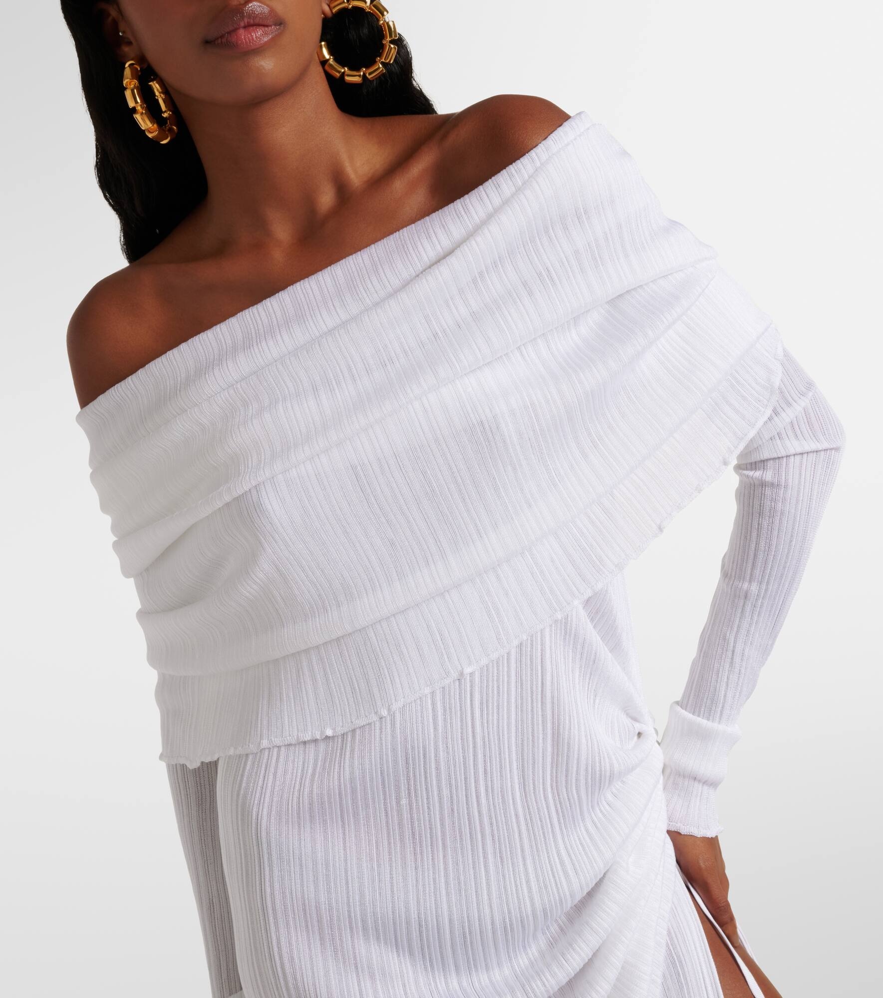 Off-shoulder ruched maxi dress - 4