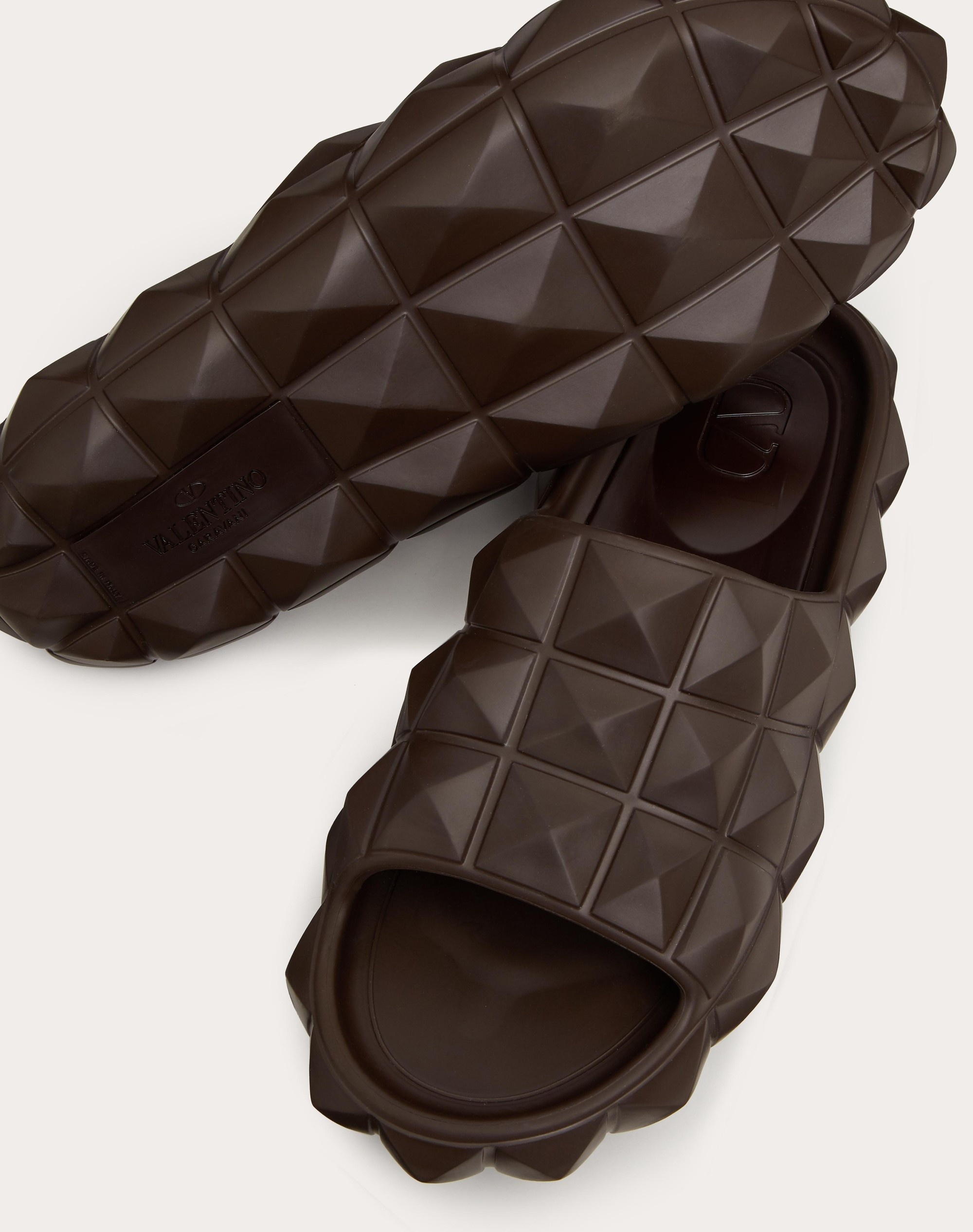 ROMAN STUD TURTLE SLIDE SANDAL IN RUBBER - 5
