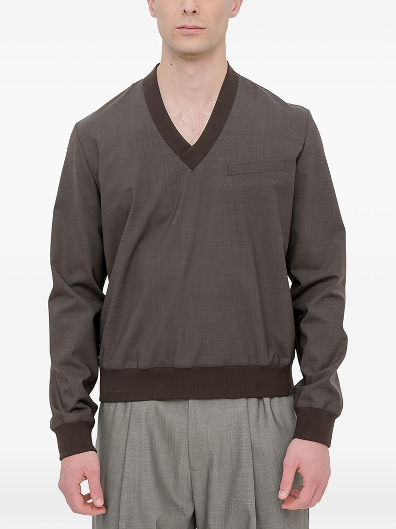 v-neck long-sleeve t-shirt 1