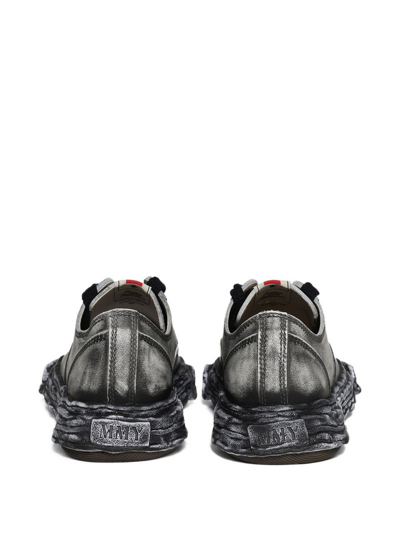 Maison MIHARAYASUHIRO Peterson 23 faded leather senakers outlook