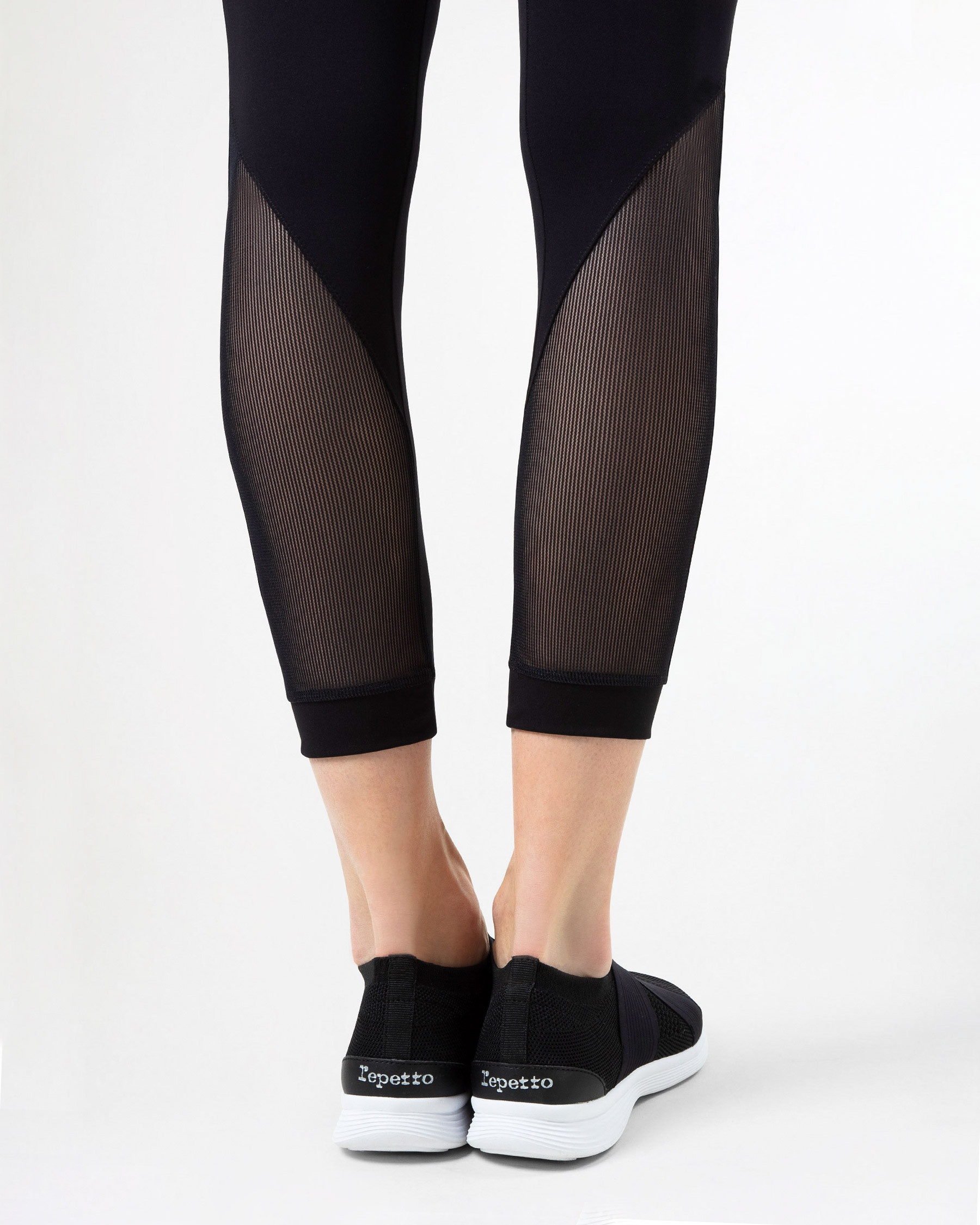 High-stretch fishnet leggings - 1