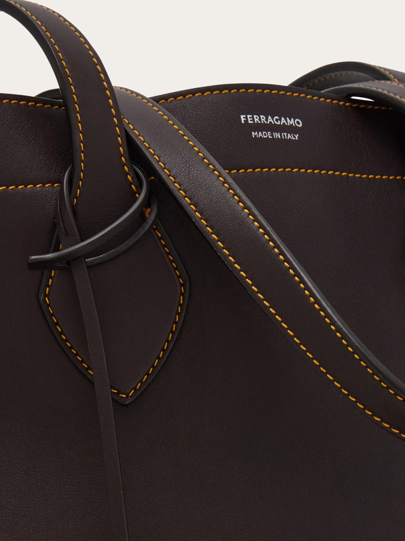 North-South tote bag 6