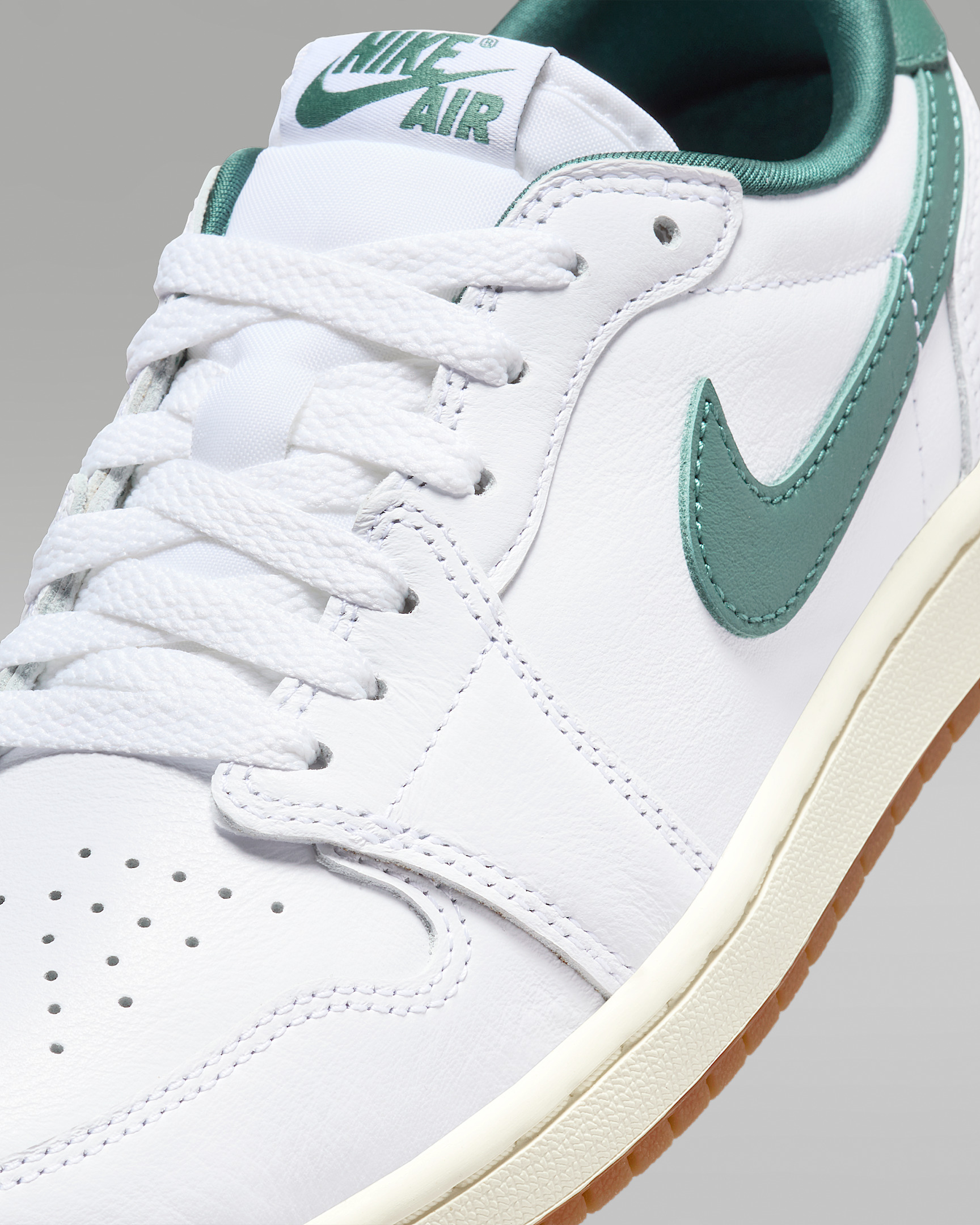 Air Jordan 1 Low OG "Oxidized Green" Women's Shoes - 7