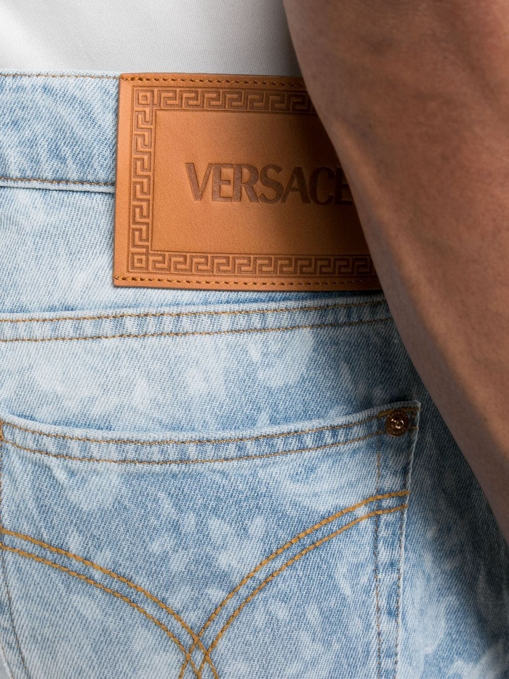 logo-print denim shorts - 5