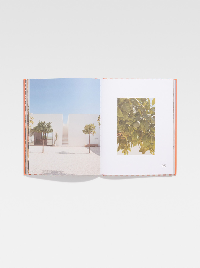 JACQUEMUS 'Small pleasures' outlook