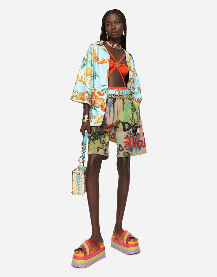 Gabardine cargo shorts with graffiti print - 5