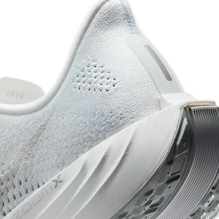 Pegasus Plus Running Shoe - Women's - 7