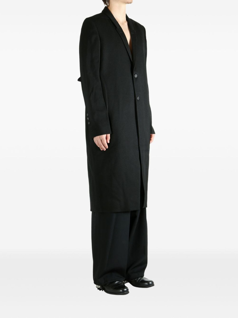 single-breasted coat 3