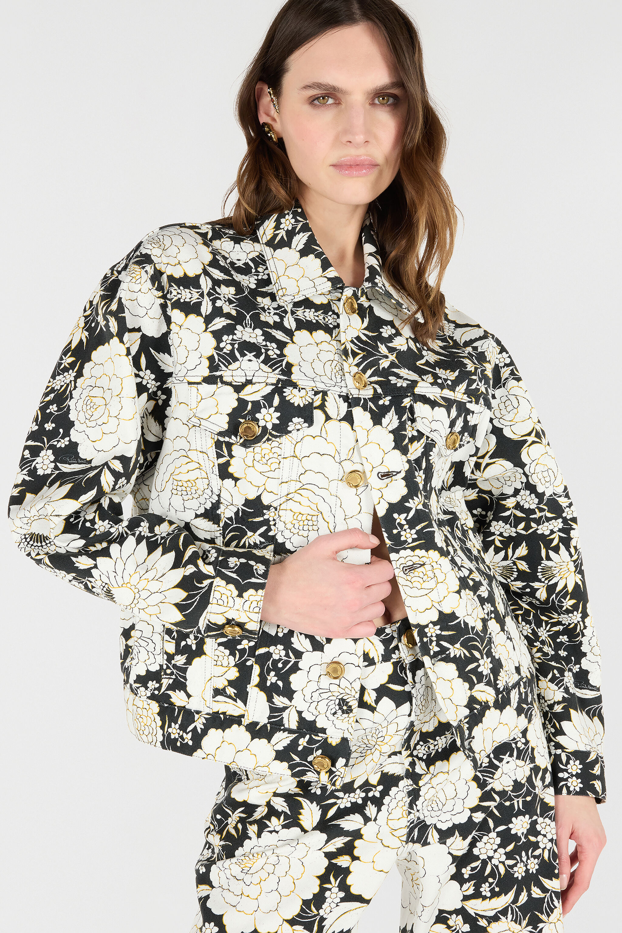 Denim Jacket With Flowers - 7