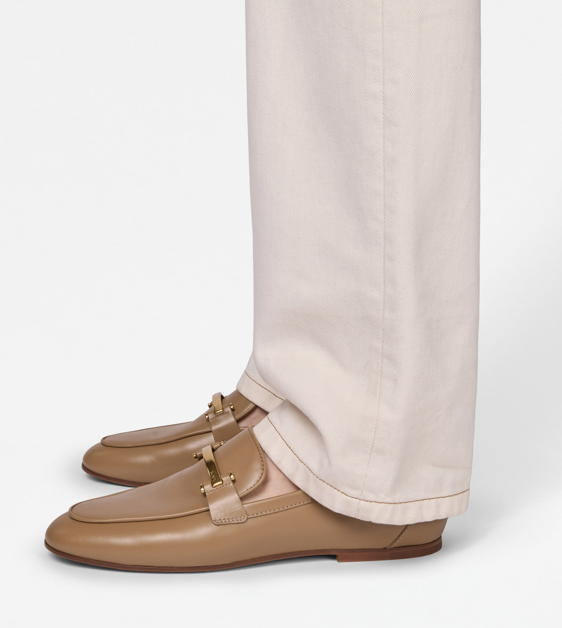 LOAFERS IN LEATHER - BEIGE - 6