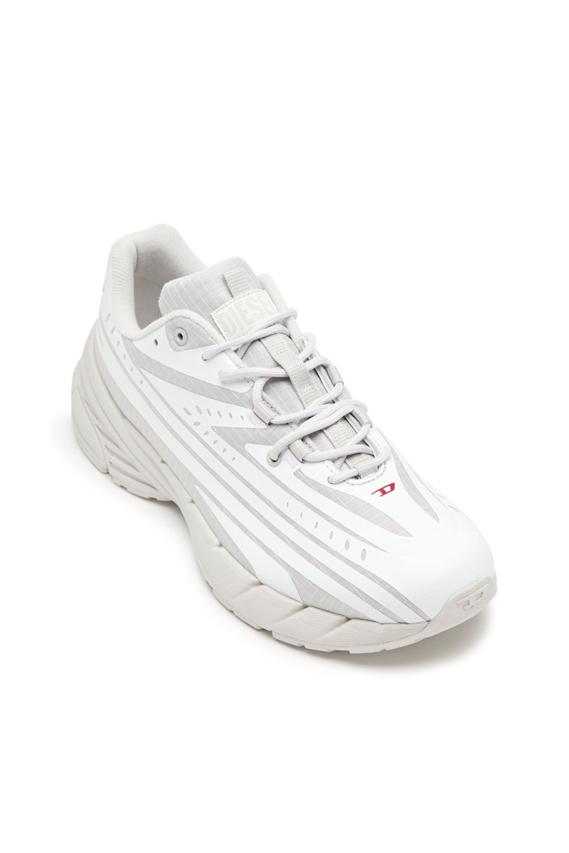 D-AIRSPEED LOW W 6