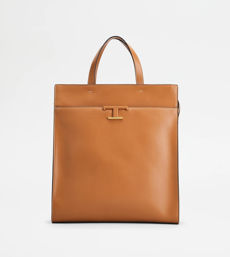 T TIMELESS SHOPPING BAG IN LEATHER MEDIUM - BROWN 1