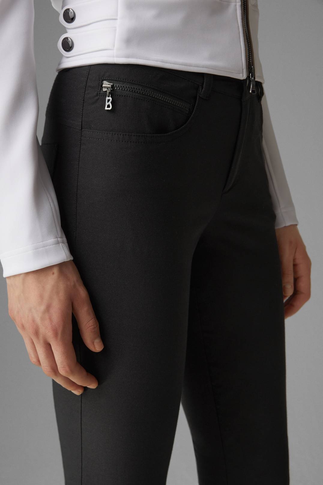 KERI 7/8 FUNCTIONAL PANTS IN BLACK - 5