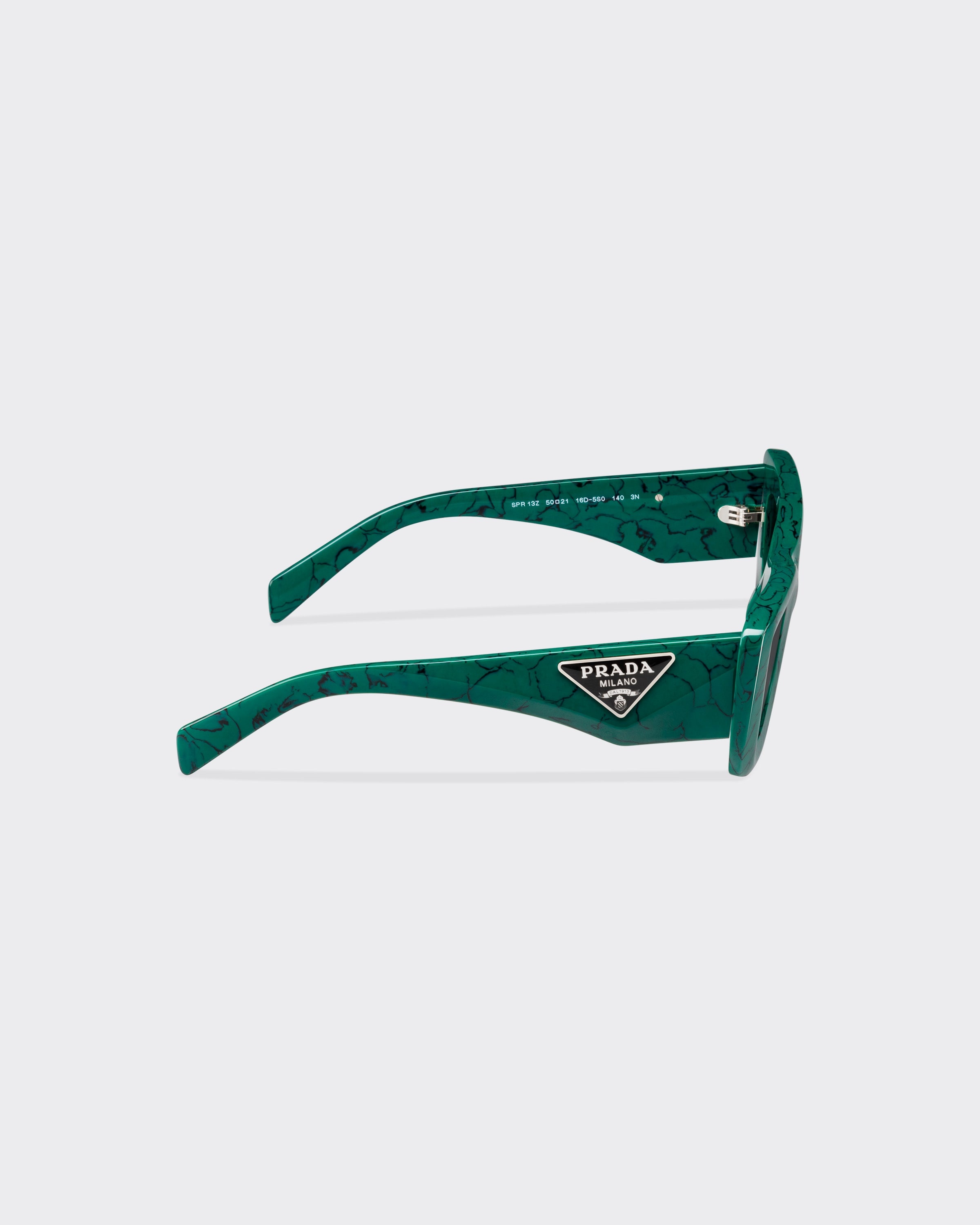 Sunglasses with triangle logo - 4