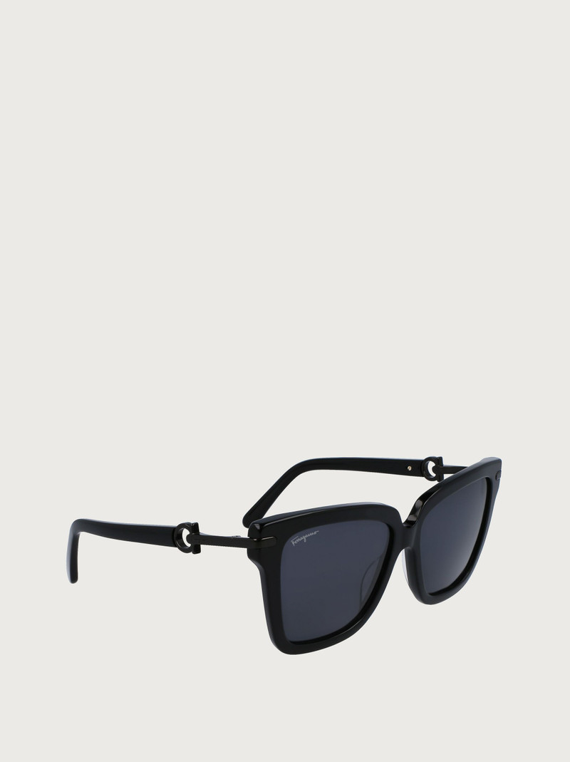 FERRAGAMO Sunglasses outlook