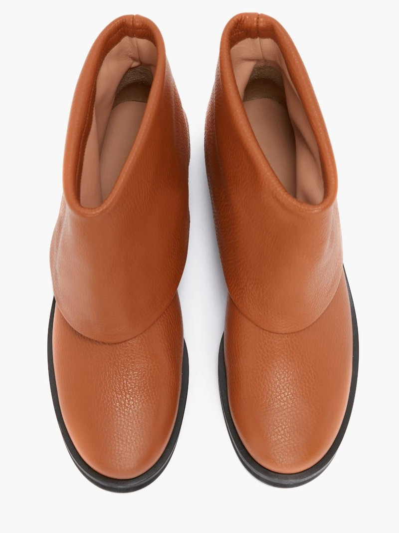 WOMEN'S LOW FOLDOVER BOOT 5