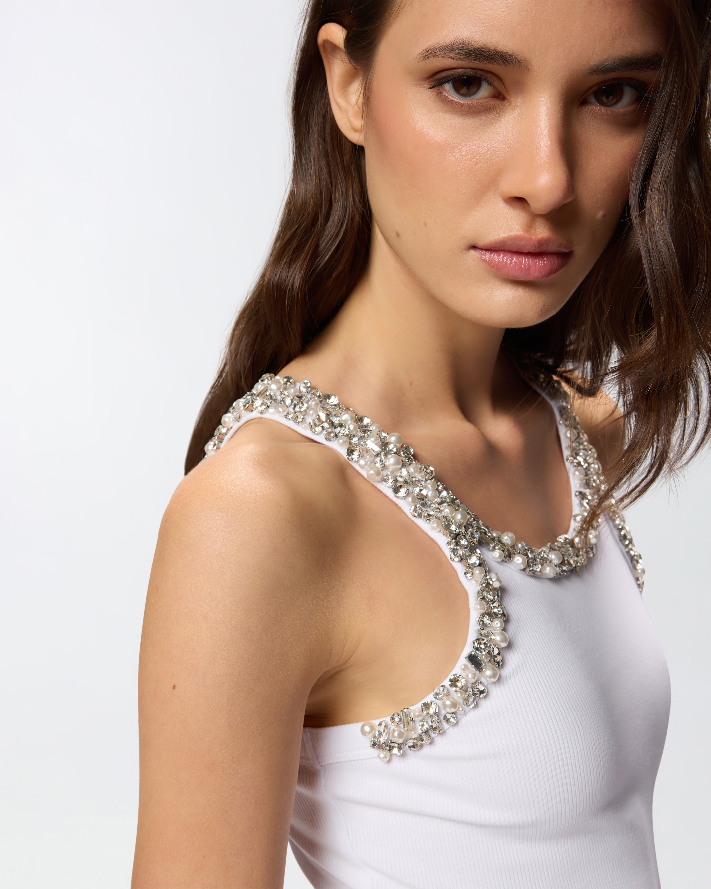 RIBBED TOP WITH BEJEWELLED EMBELLISHMENT - 5