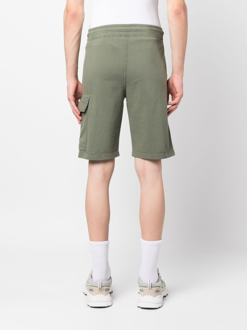 Lens-detail cargo shorts 4