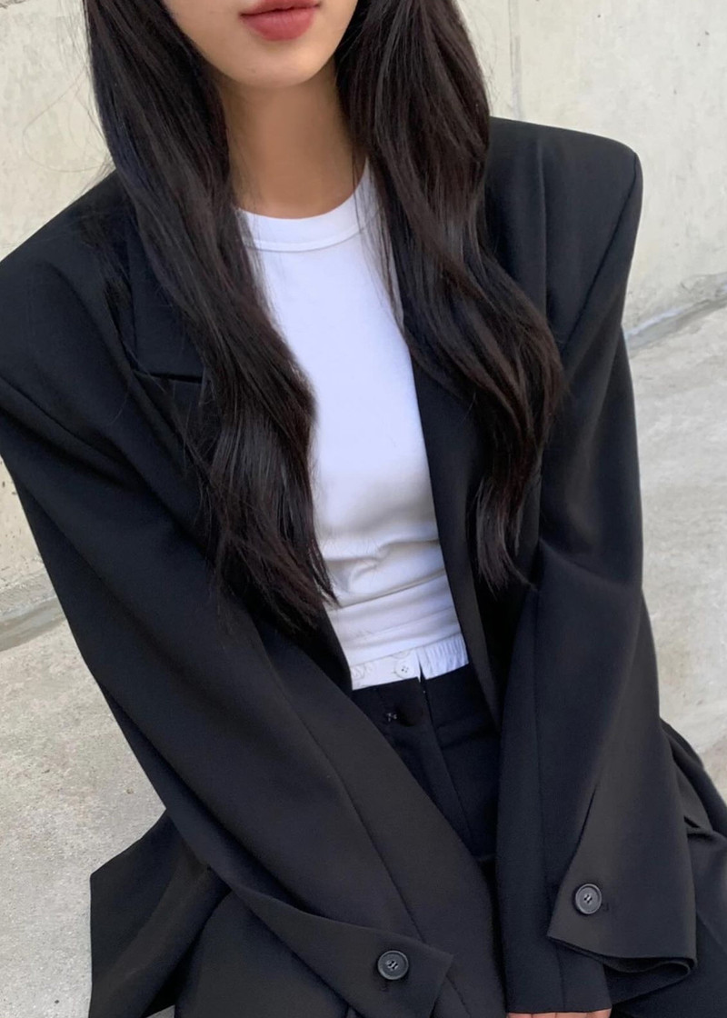 Pia Boxy Blazer - Black 12