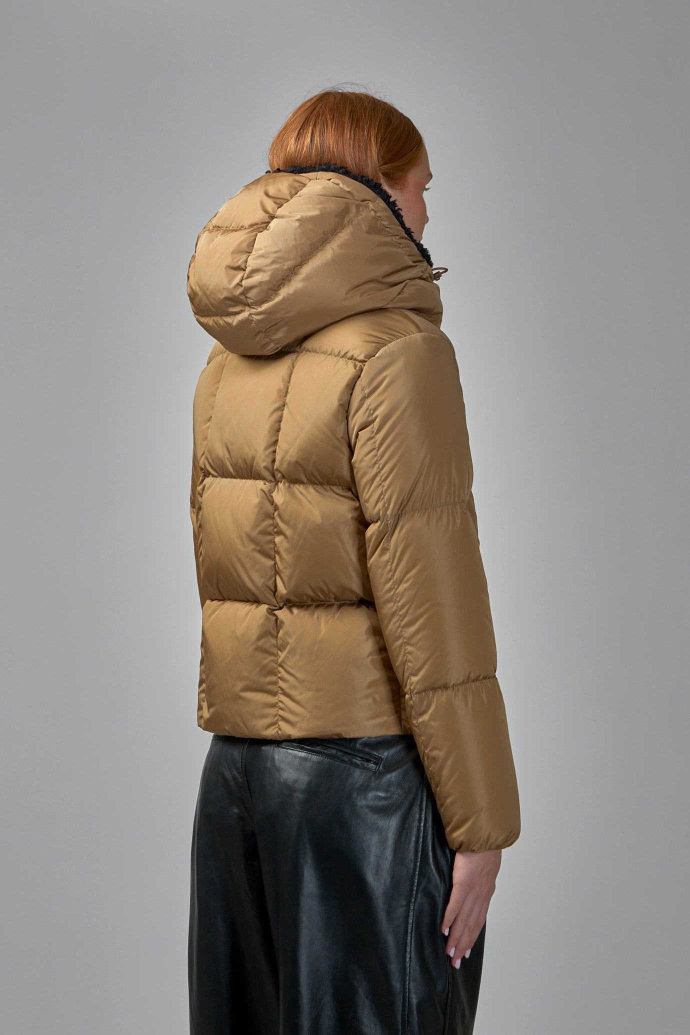 Castelnou Square-Quilted Hooded Short Down Jacket - 3