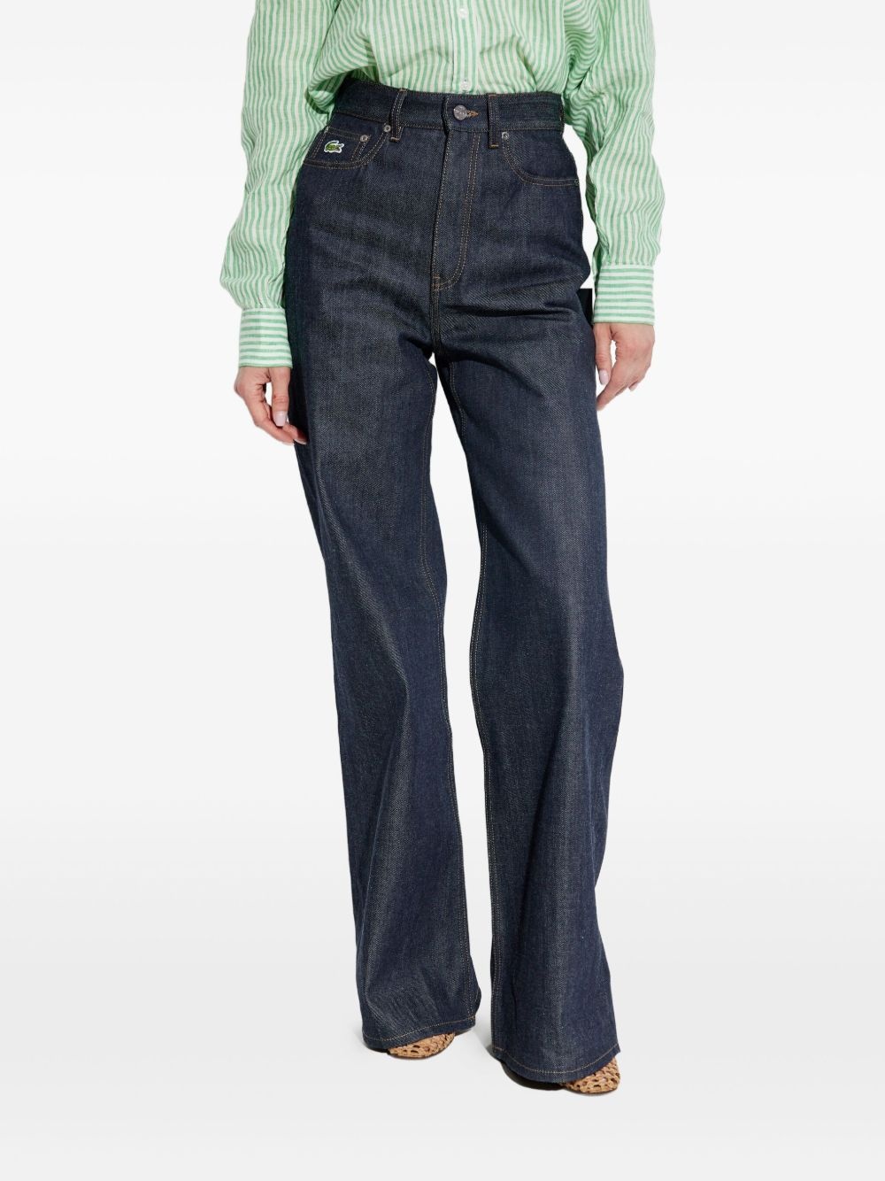 high-waisted jeans - 3