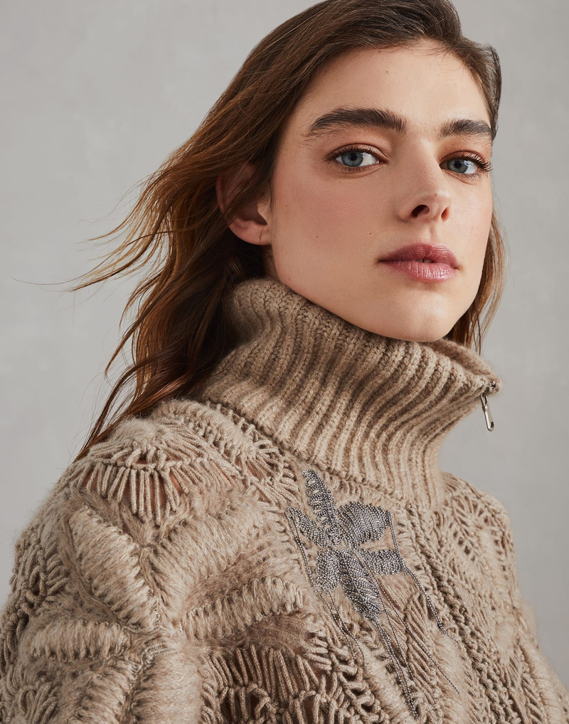 Handmade Flower Crochet OPERA cardigan in cashmere Feather yarn 3