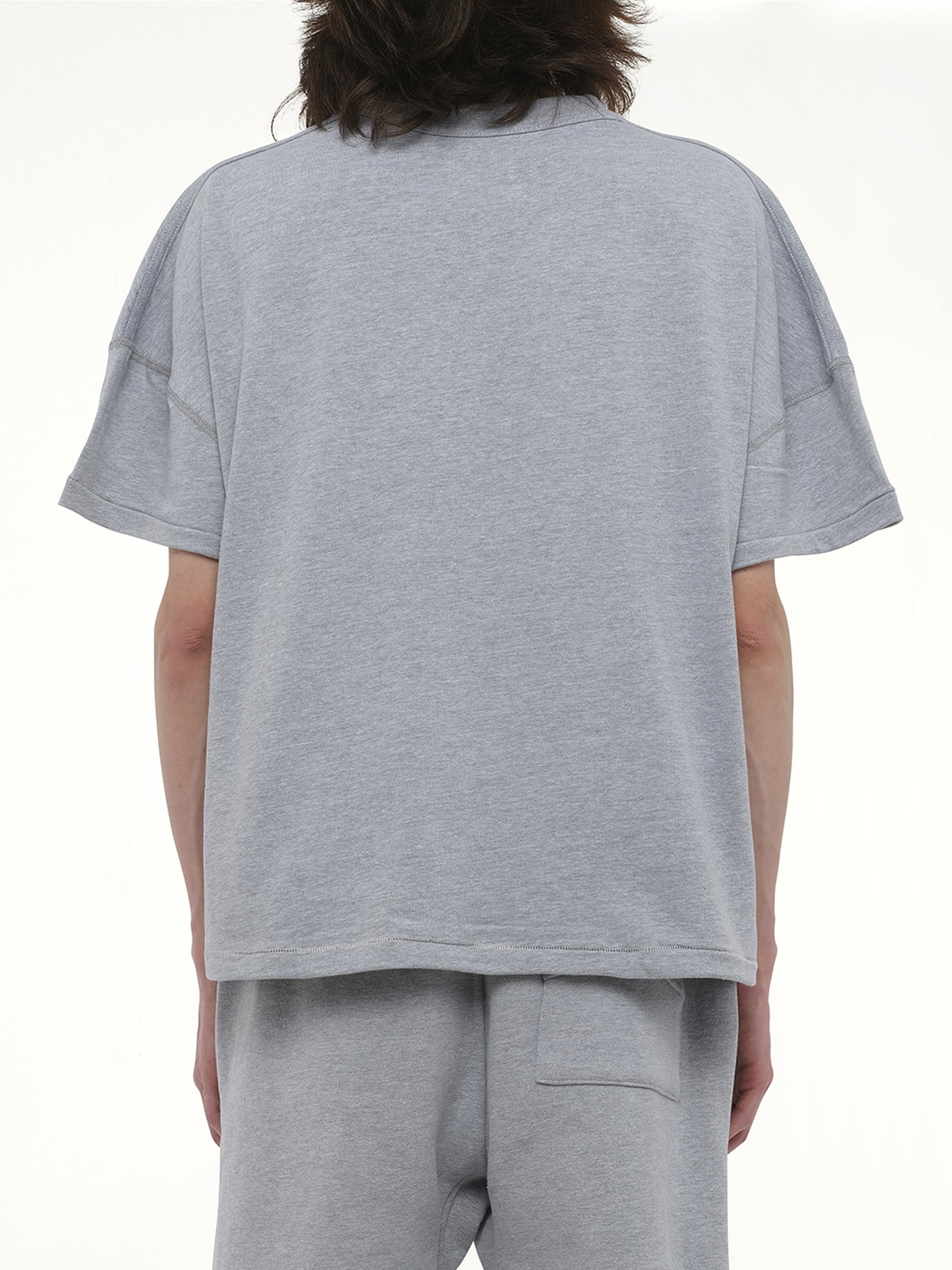 Classique Reverse T-Shirt in Heather Gray - 6