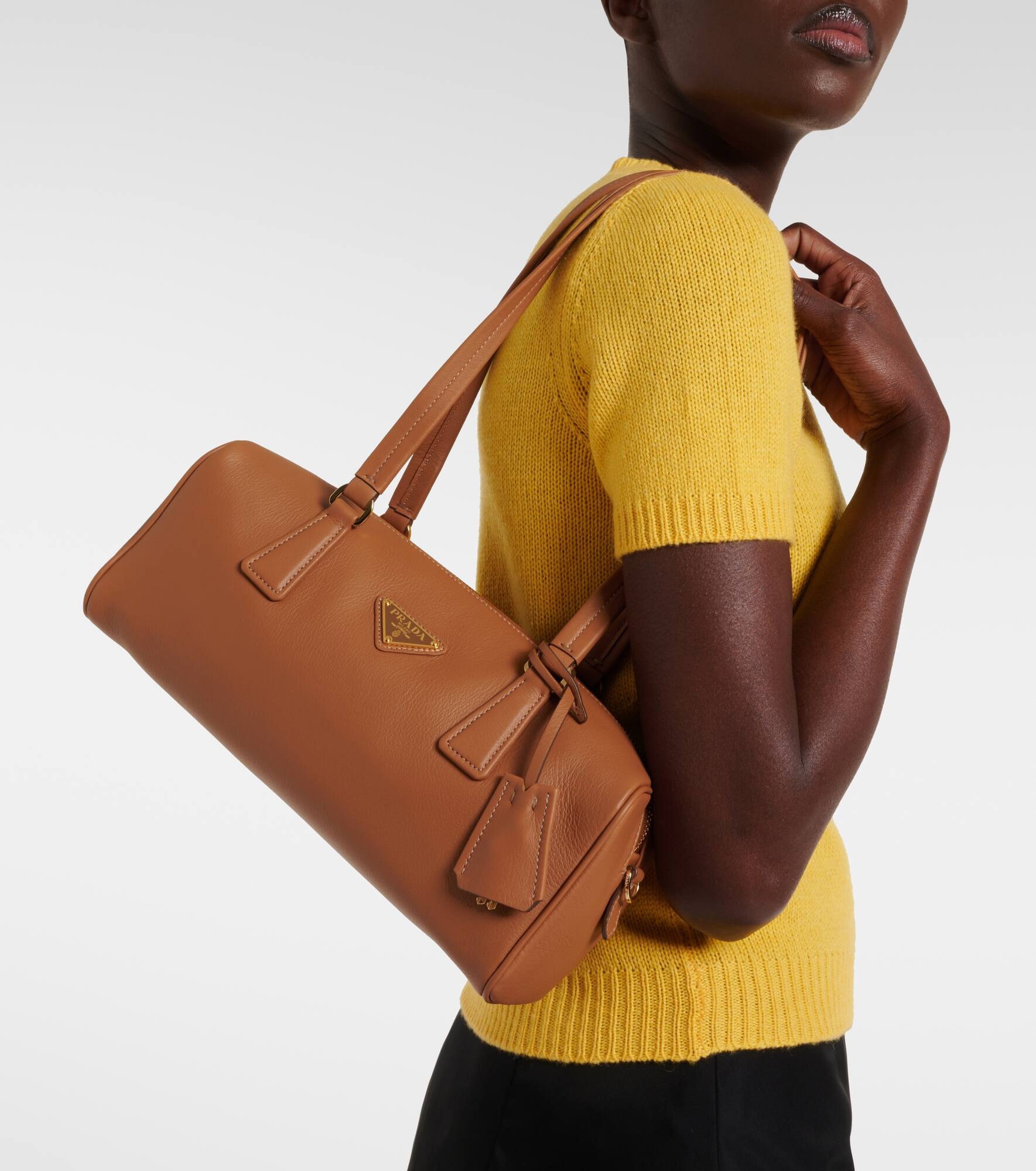 Medium leather shoulder bag - 2