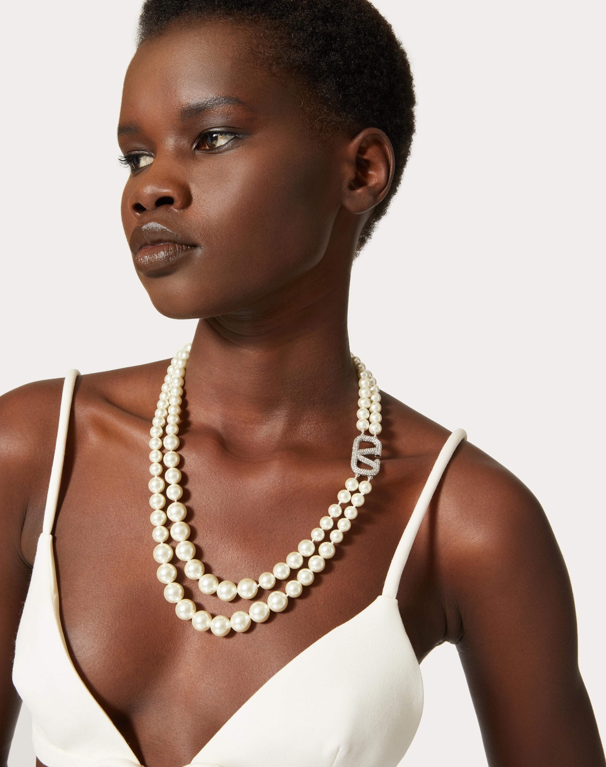 VLOGO SIGNATURE METAL NECKLACE WITH PEARLS AND SWAROVSKI® CRYSTALS - 5
