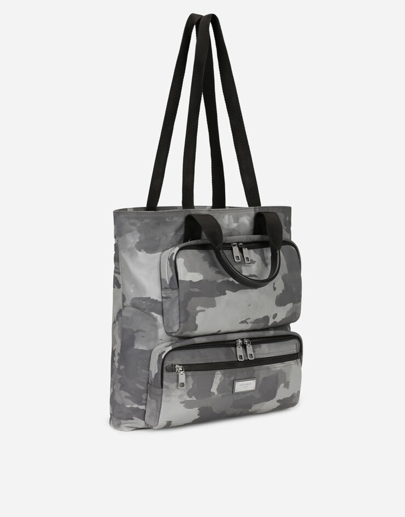 Camouflage-print nylon shopper with branded tag 3