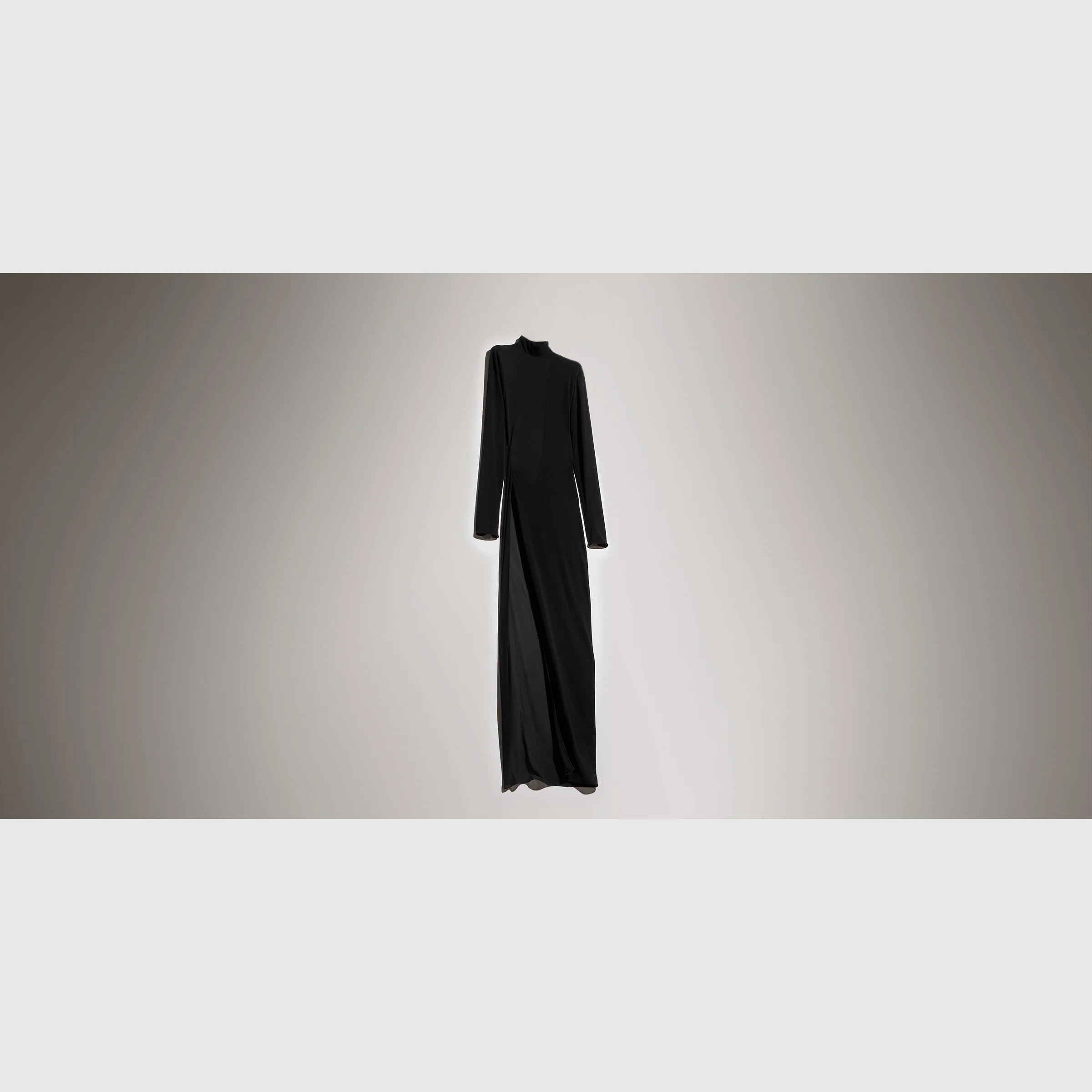 Viscose crêpe jersey dress with split - 1