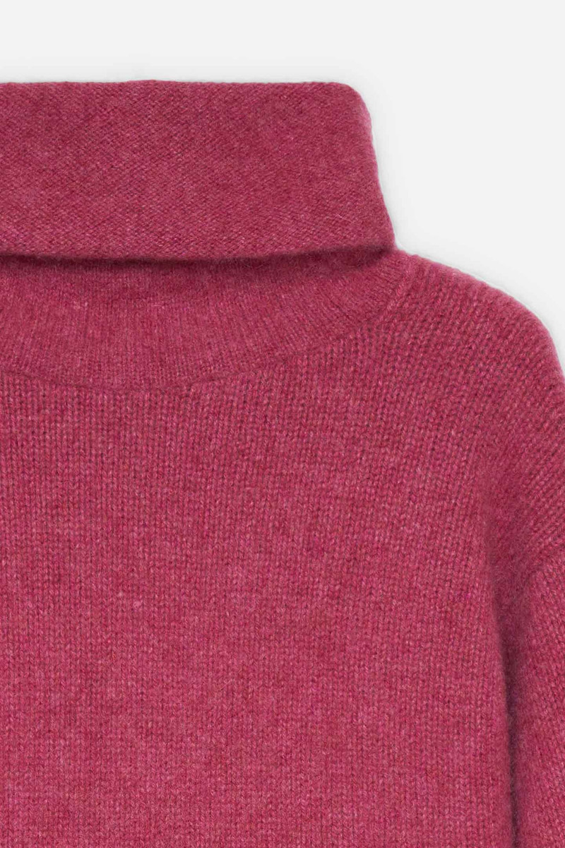 The Elder Statesman WOMEN'S SLOUCHY TURTLENECK outlook