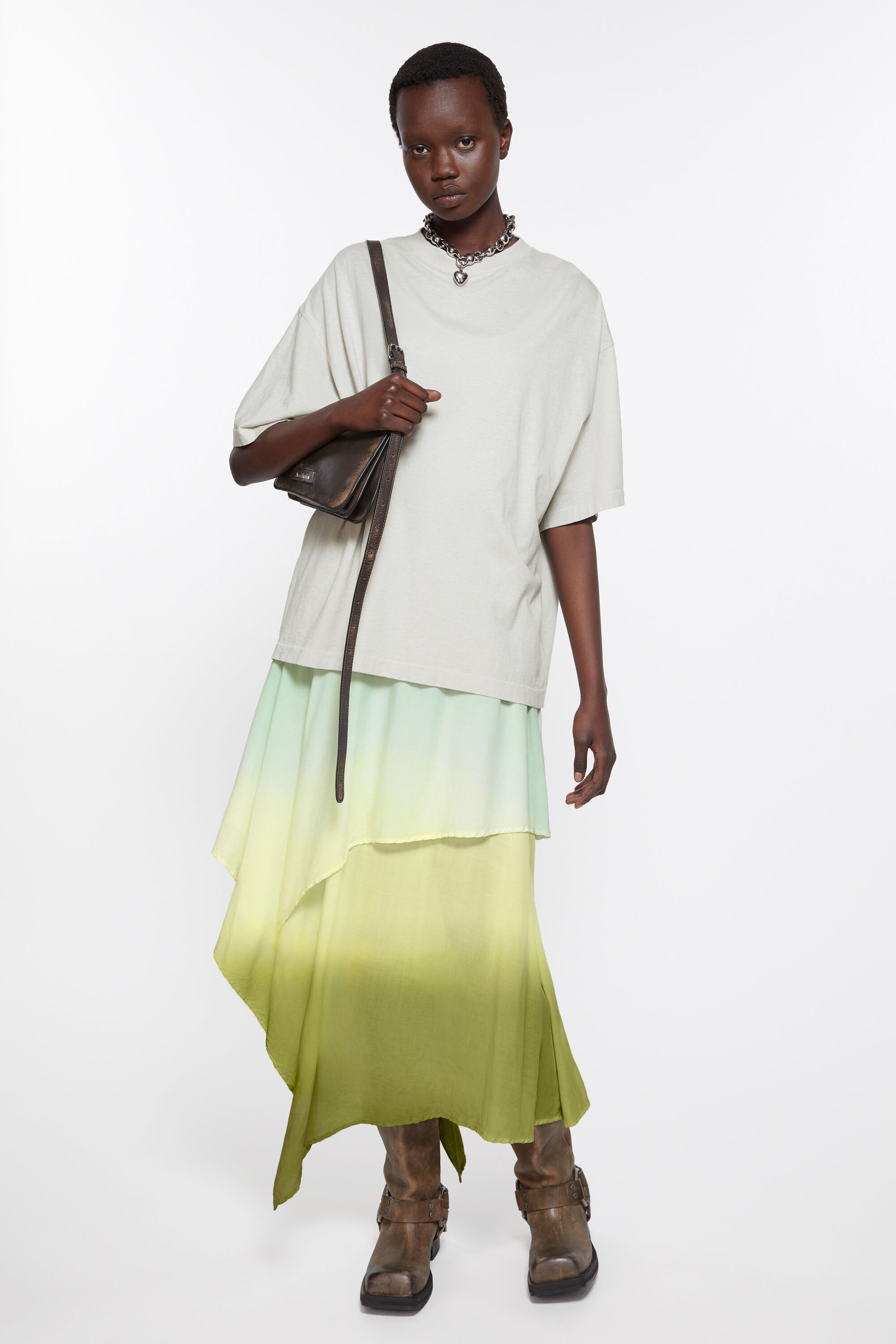 Layered t-shirt dress - Pastel yellow - 4