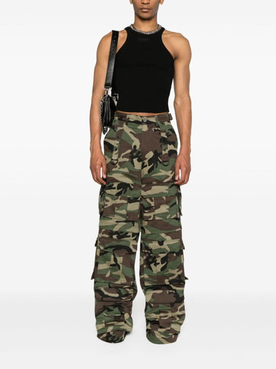 VETEMENTS camouflage-print wide-leg jeans outlook