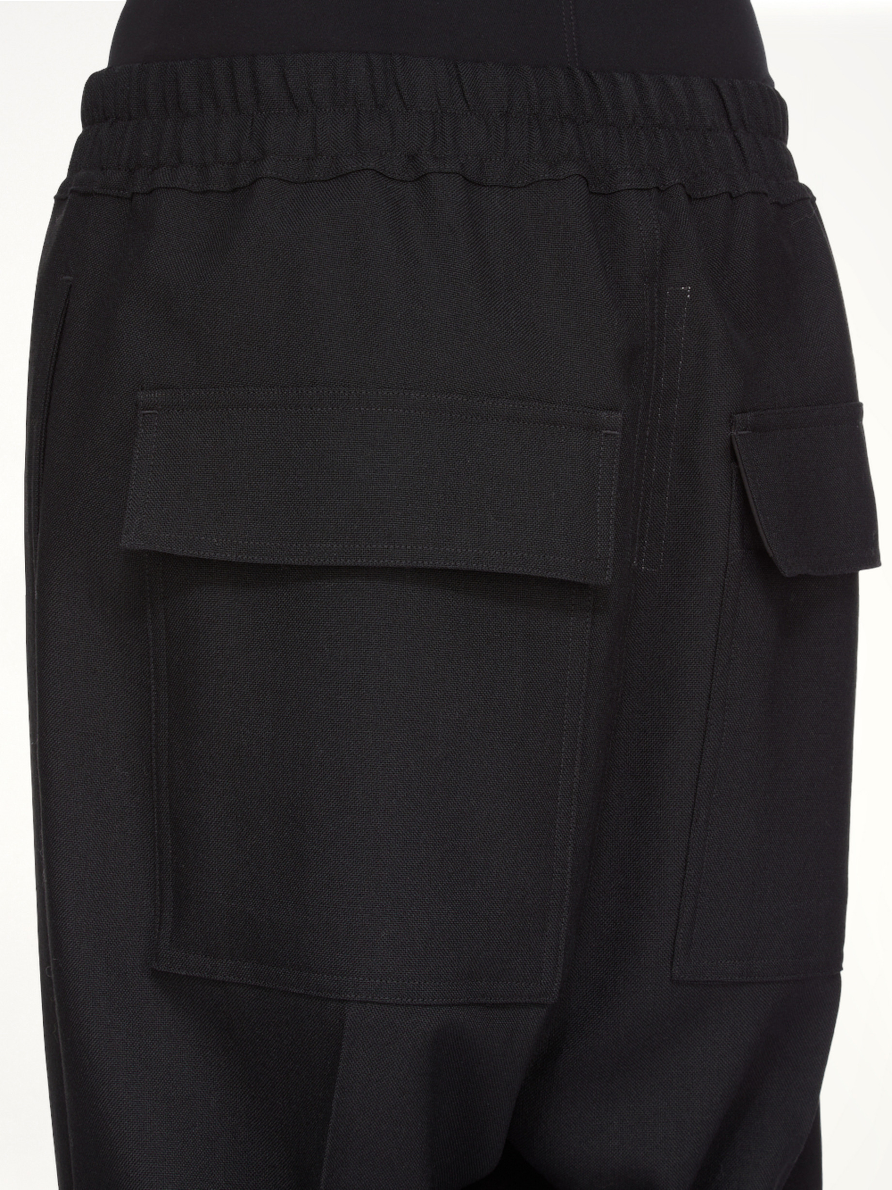 Drawstring Astaires Cropped in Black - 7