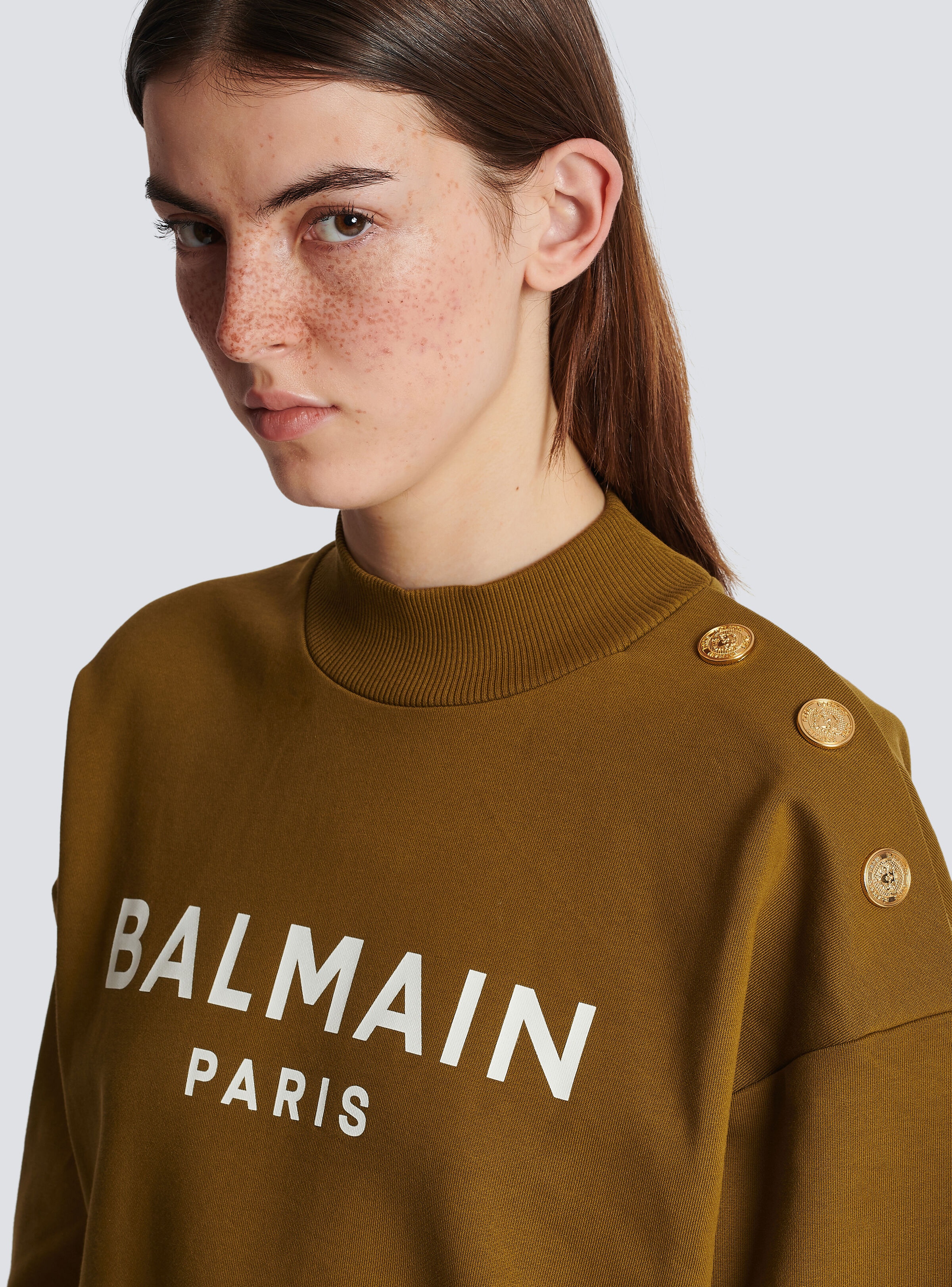 Eco-responsible cotton cropped sweatshirt with Balmain logo print - 6