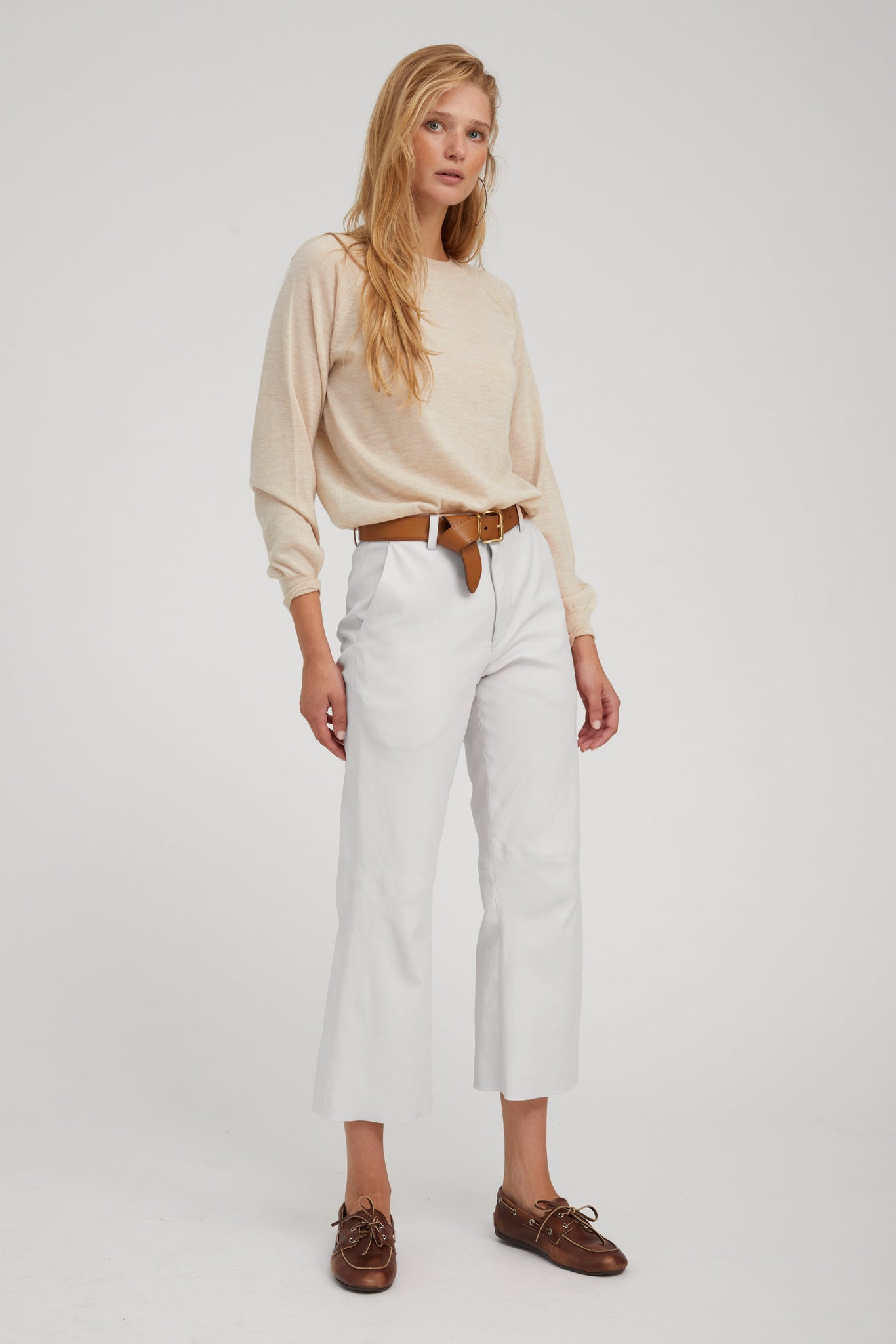 WHITE LEATHER CROPPED TROUSERS - 2