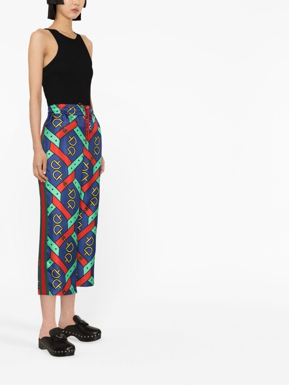 graphic-print silk cropped trousers - 4