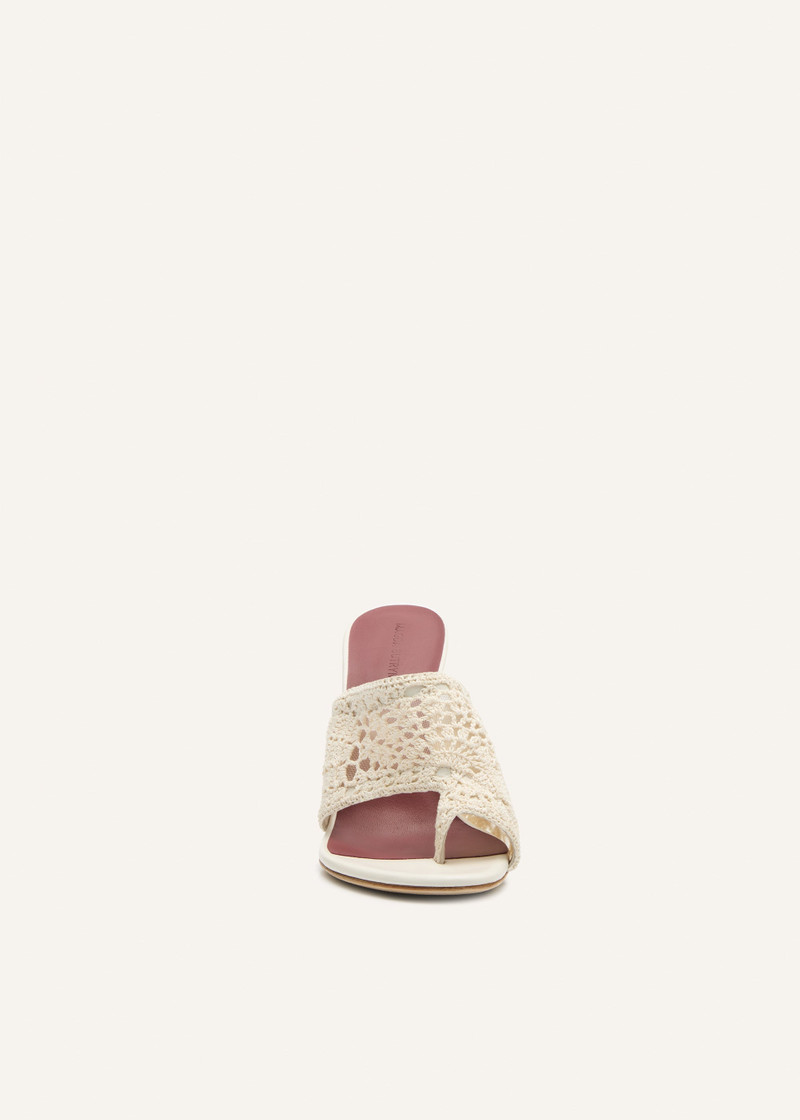 Flare heel thong sandals in crochet cream 3
