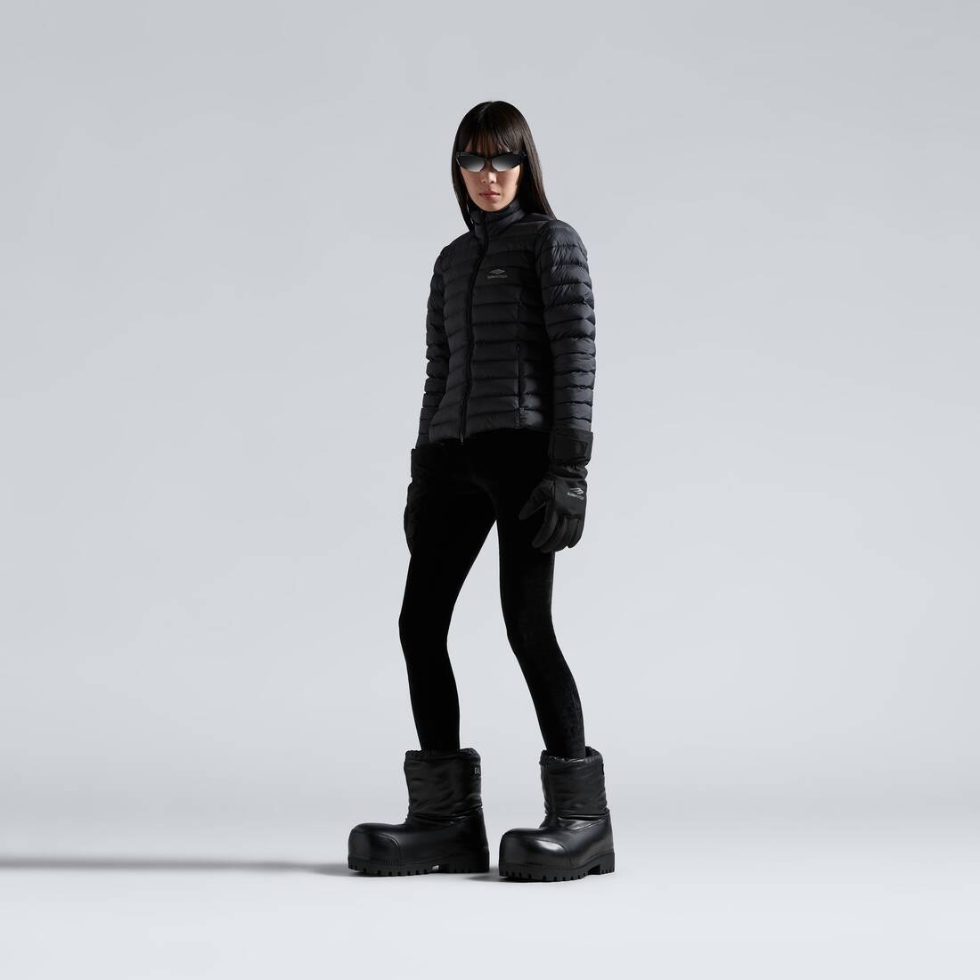 Women's Skiwear - Alaska Low Boot in Black - 8