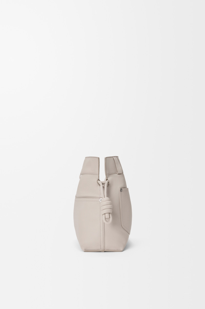 Panta medium Flamenco clutch in shiny calfskin 5