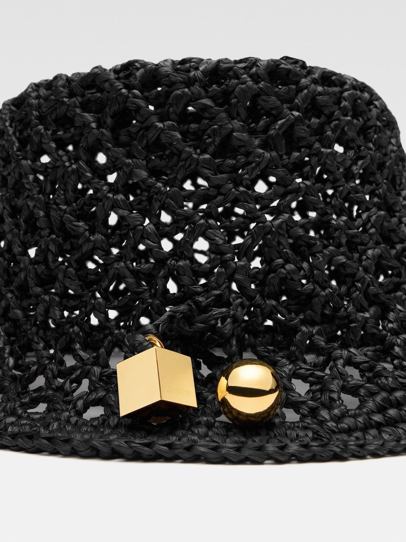 JACQUEMUS Le bob Spiaggia outlook