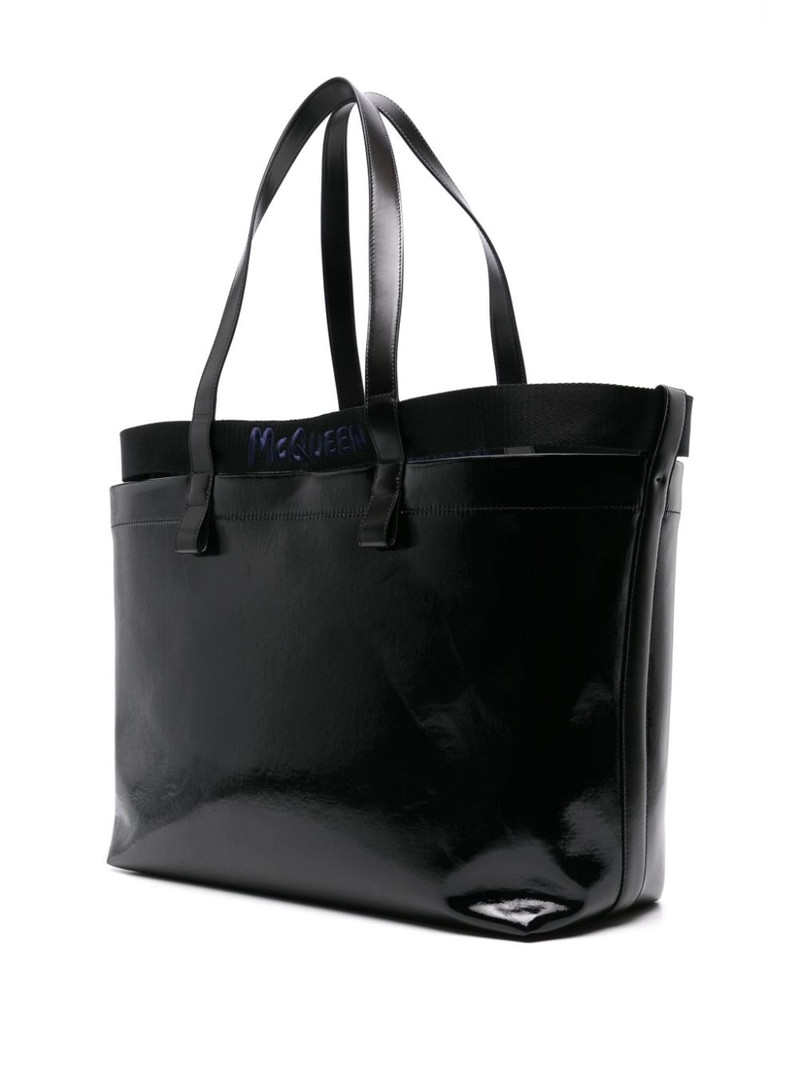 logo-engraved patent-finish tote bag 3