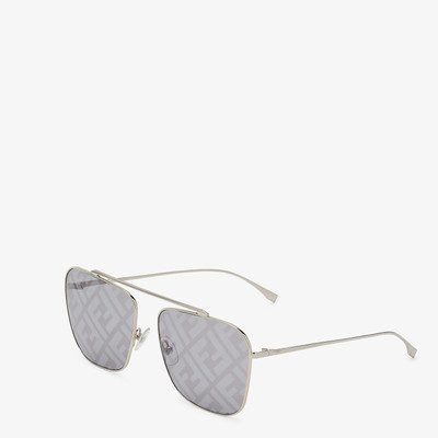 FENDI Metal sunglasses with FF logo outlook