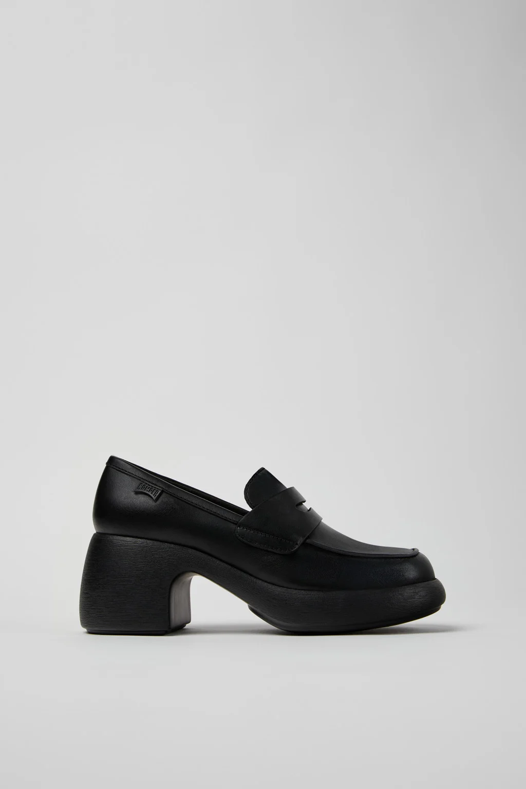 Thelma Black Leather Moccasin/Ballerina for Women. - 1
