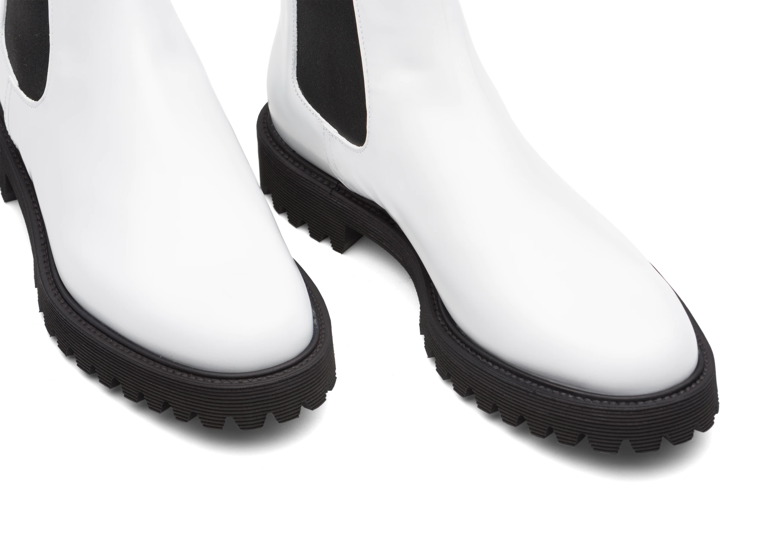 Nirah t
Rois Calf Leather Chelsea Boot White - 4
