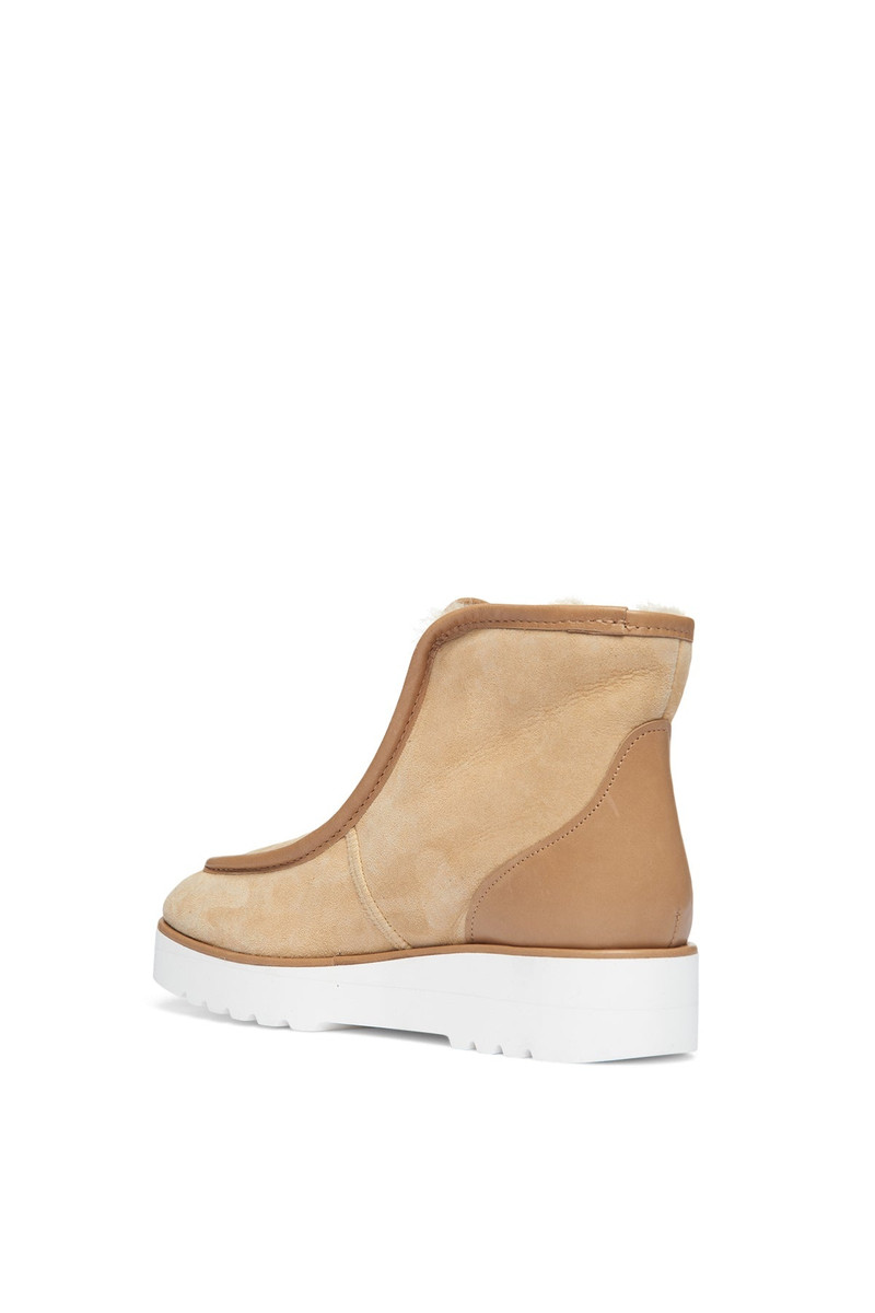 GABRIELA HEARST Tyga Boot outlook