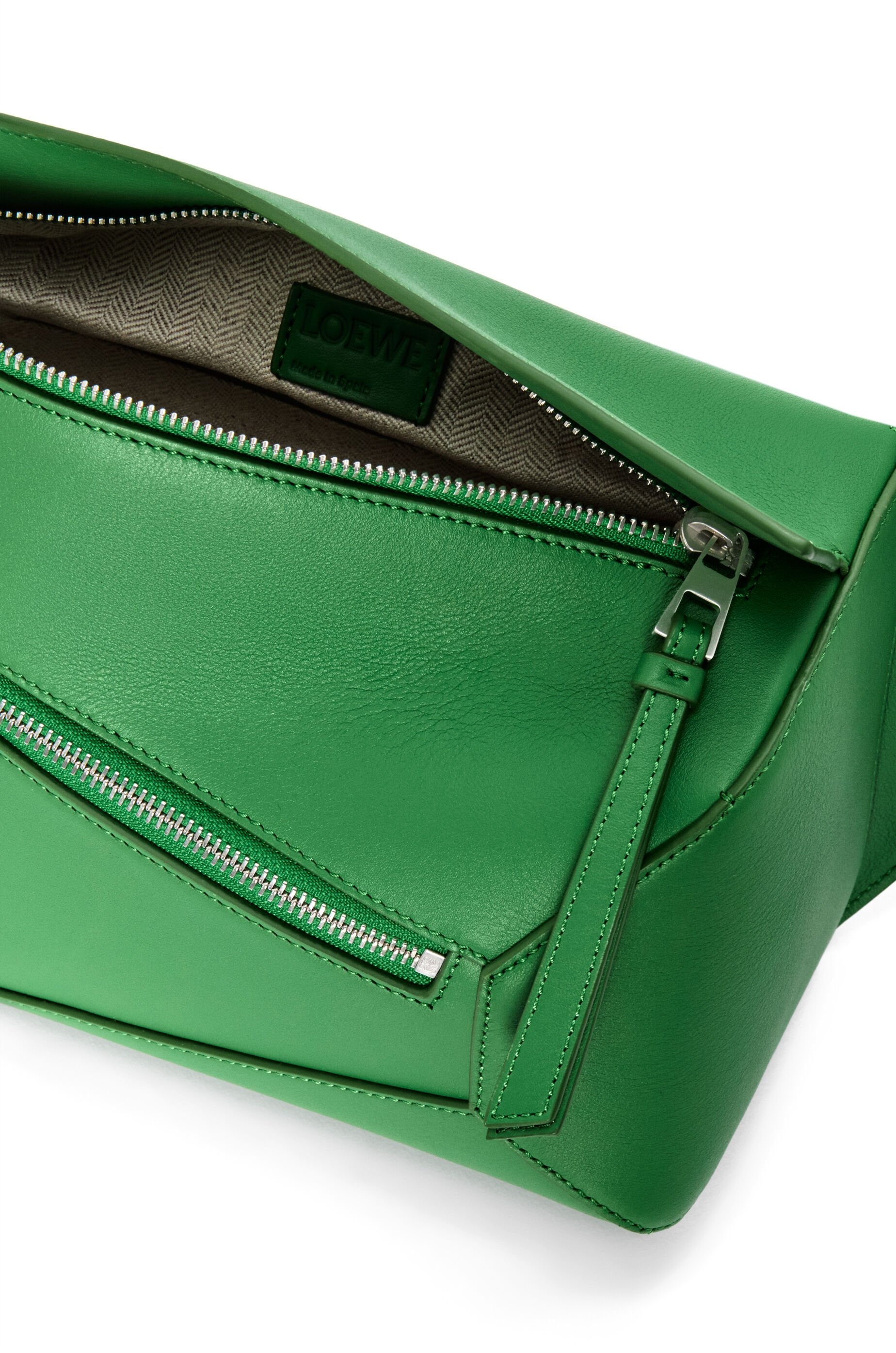 Small Puzzle bumbag in classic calfskin - 5