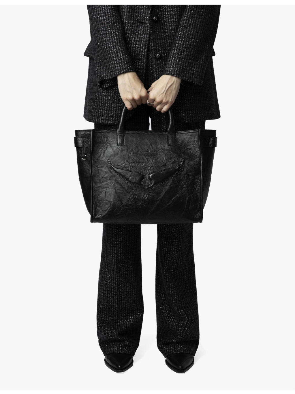 Angel crinkle-effect leather tote bag - 5